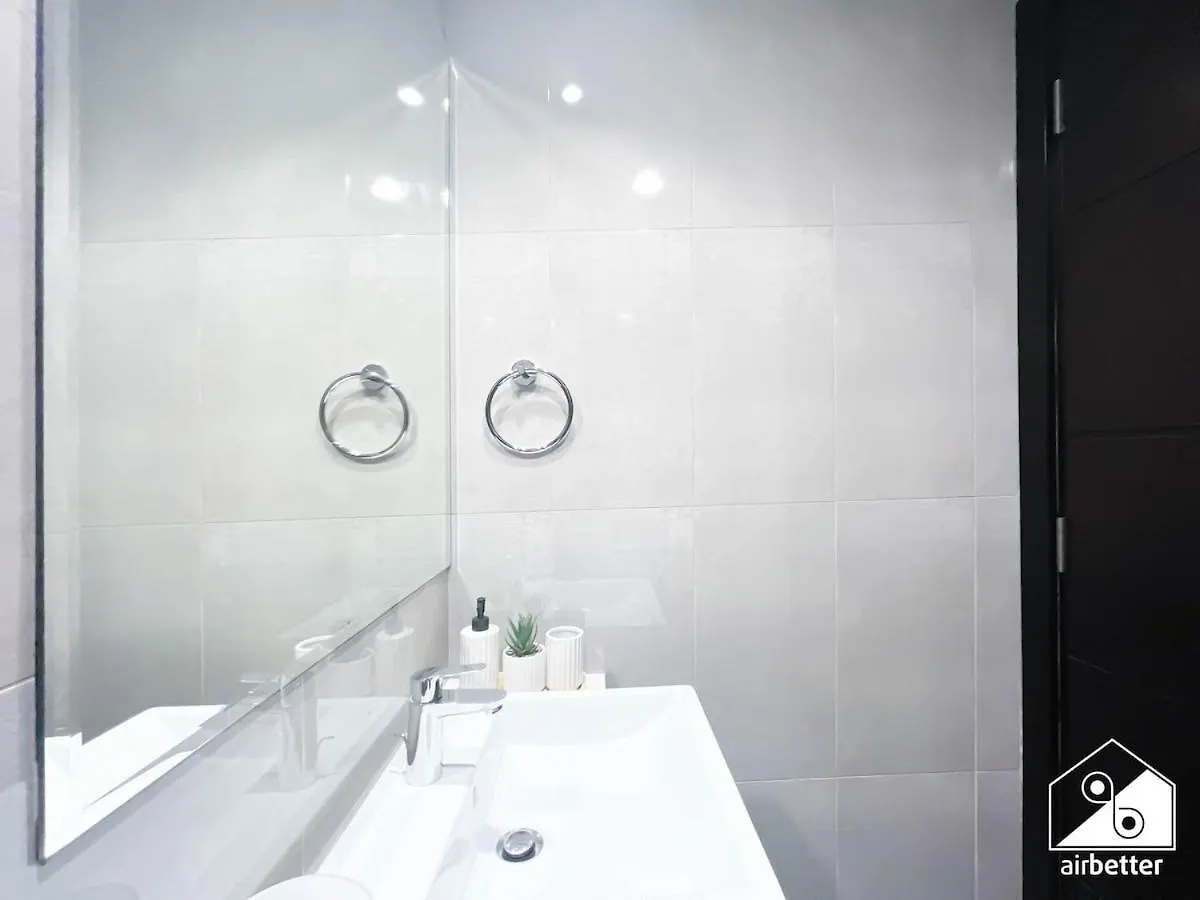 Luxury 2Br In Merano Tower & Stunning Canal Views Dubai 0*,  Birleşik Arap Emirlikleri