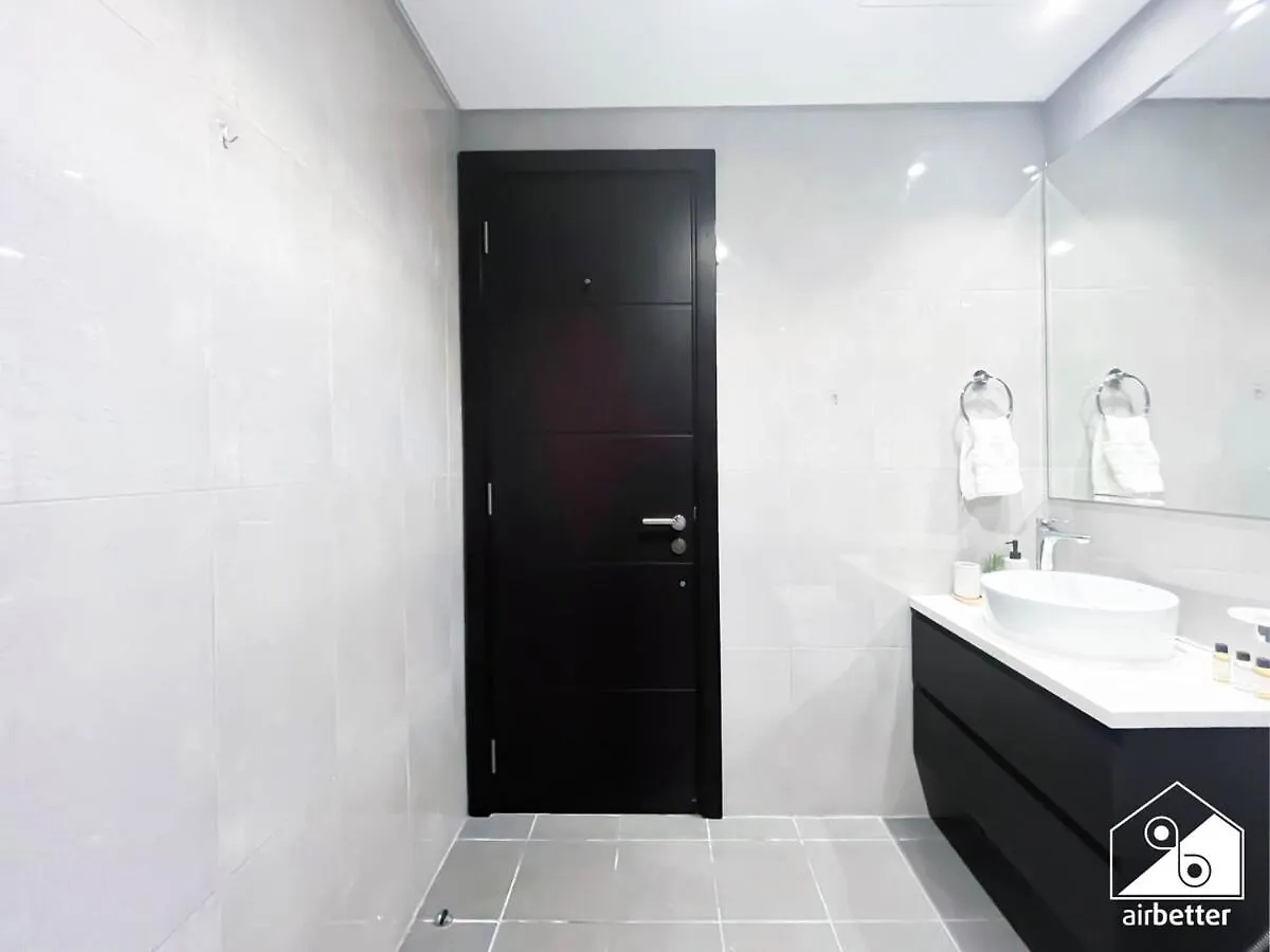 Luxury 2Br In Merano Tower & Stunning Canal Views Dubai Birleşik Arap Emirlikleri
