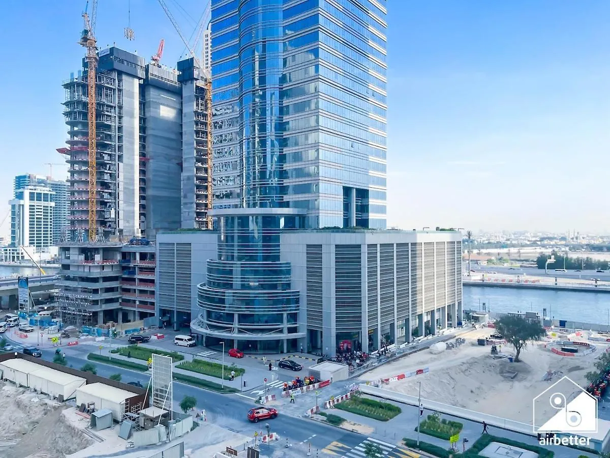 Daire Luxury 2Br In Merano Tower & Stunning Canal Views Dubai