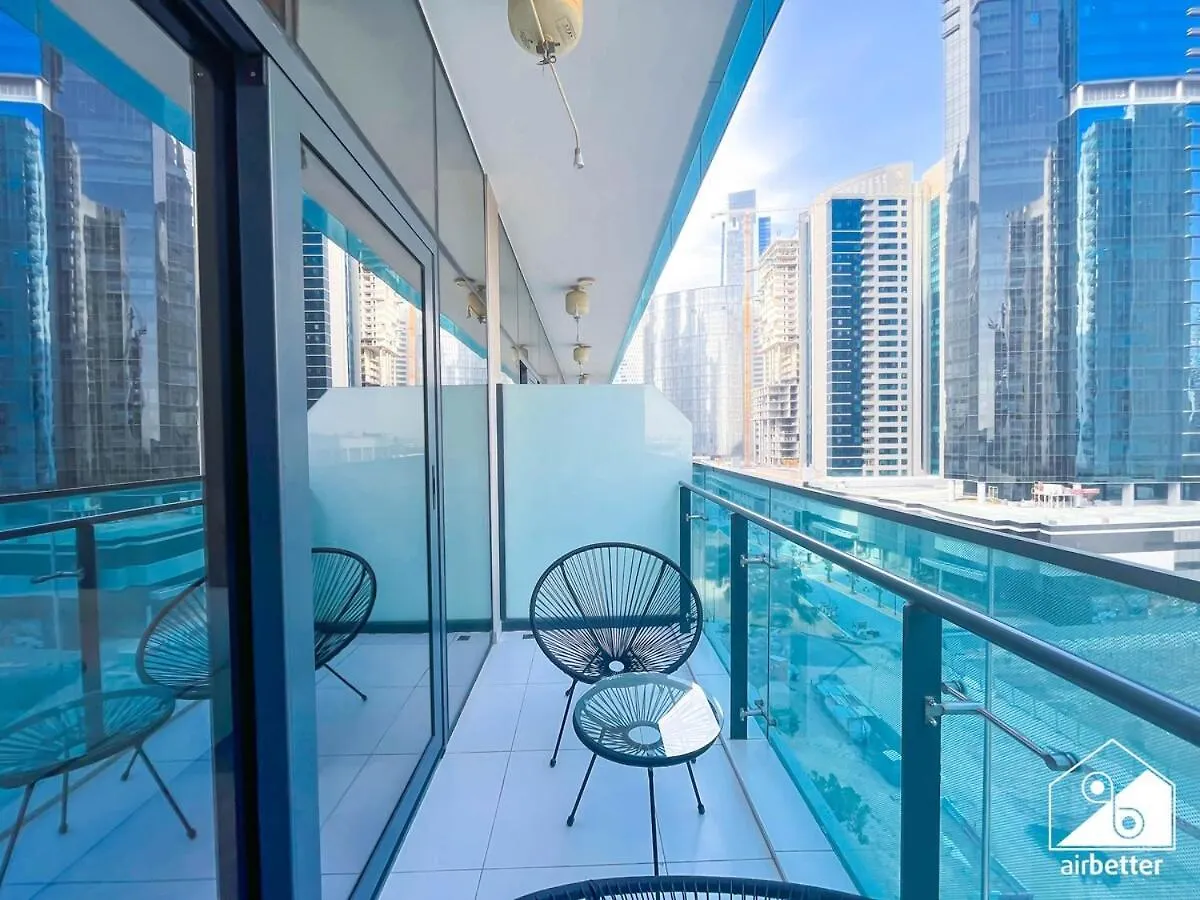 Daire Luxury 2Br In Merano Tower & Stunning Canal Views Dubai