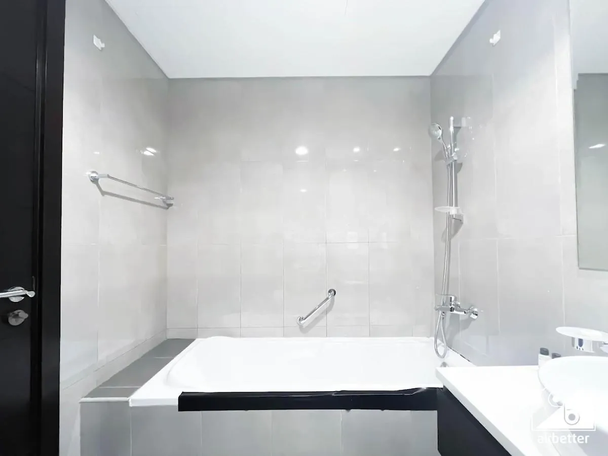 Luxury 2Br In Merano Tower & Stunning Canal Views Dubai Daire